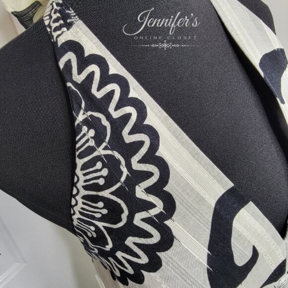 Robbie Bee NWT Floral Open Back Halter Dress Size 10 - Picture 4 of 11